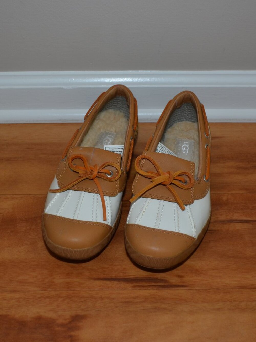 UGG Australia Duck Boat Shoes Leather Sherpa Shearling Lined Boots, sz 8 - Picture 2 of 11